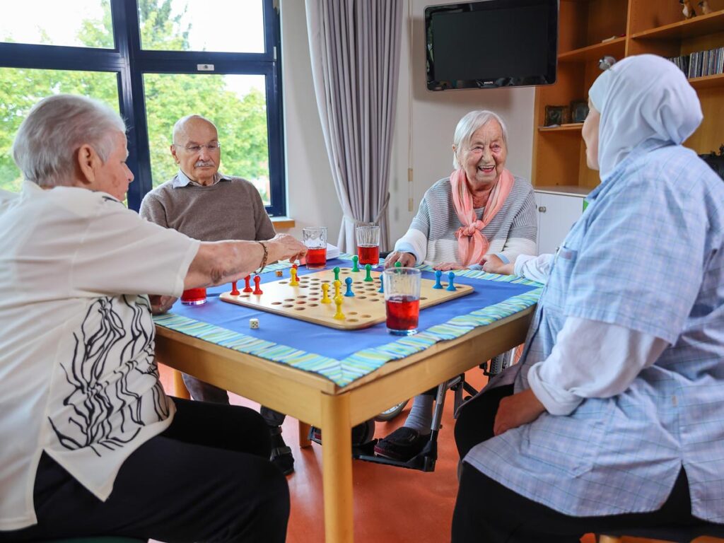 FSE-Pflege_Berlin_Kaethe-Kollwitz_Brettspiel